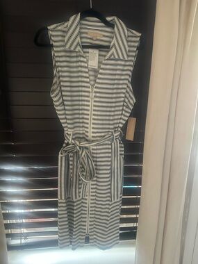 Sleeveless Striped Zip-Front Midi Dress with Tie Belt - White & Navy